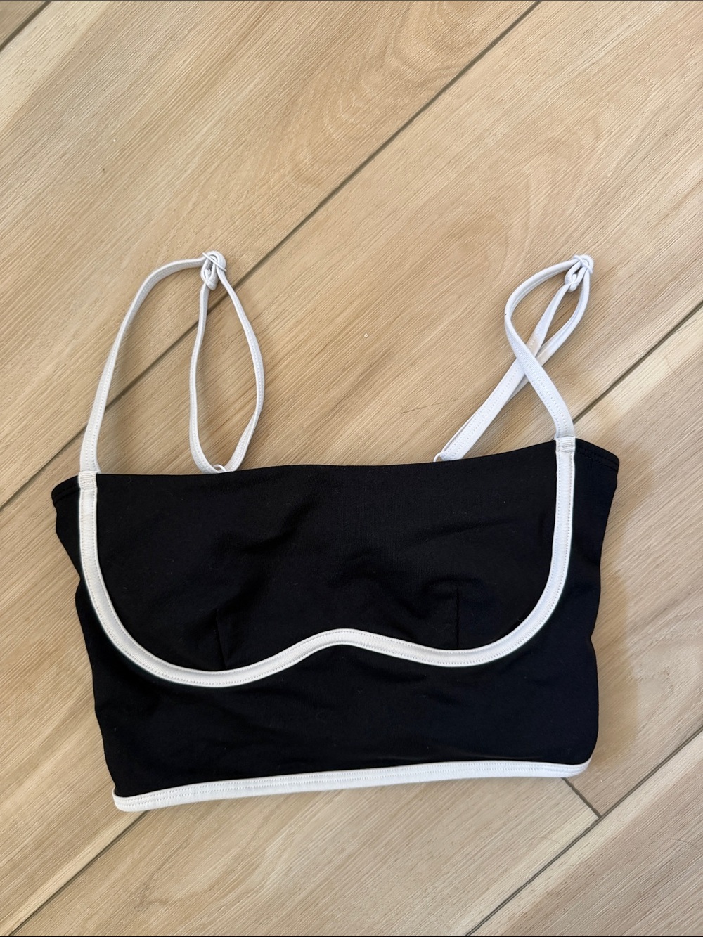 ALO Black & White Airbrush Streamlined Bra Tank